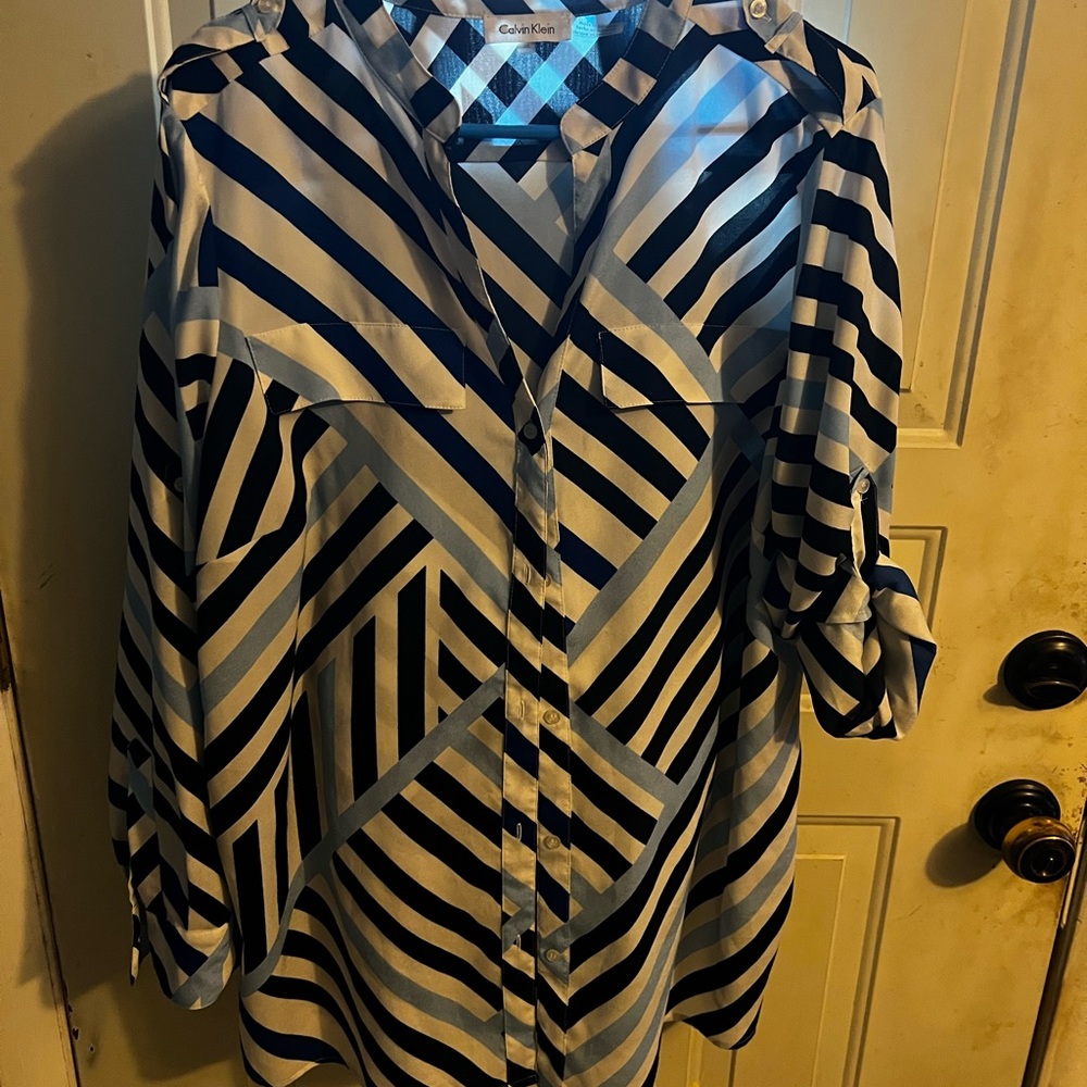 Calvin Klein top size 1X